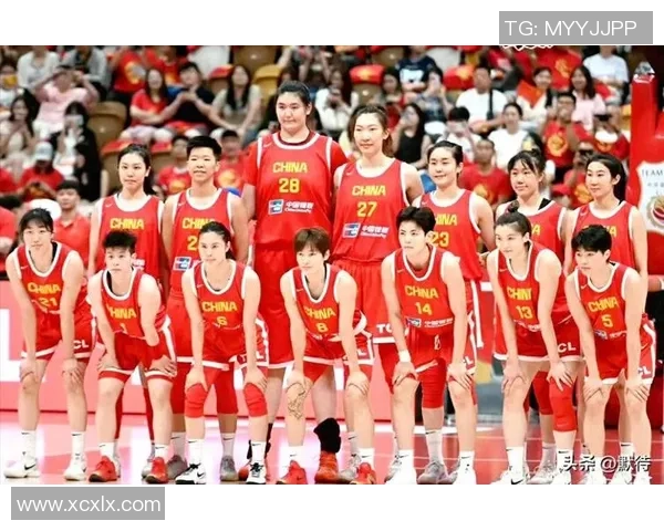 韩国女篮与中国台北女篮激战正酣争夺亚洲篮球赛荣誉之巅